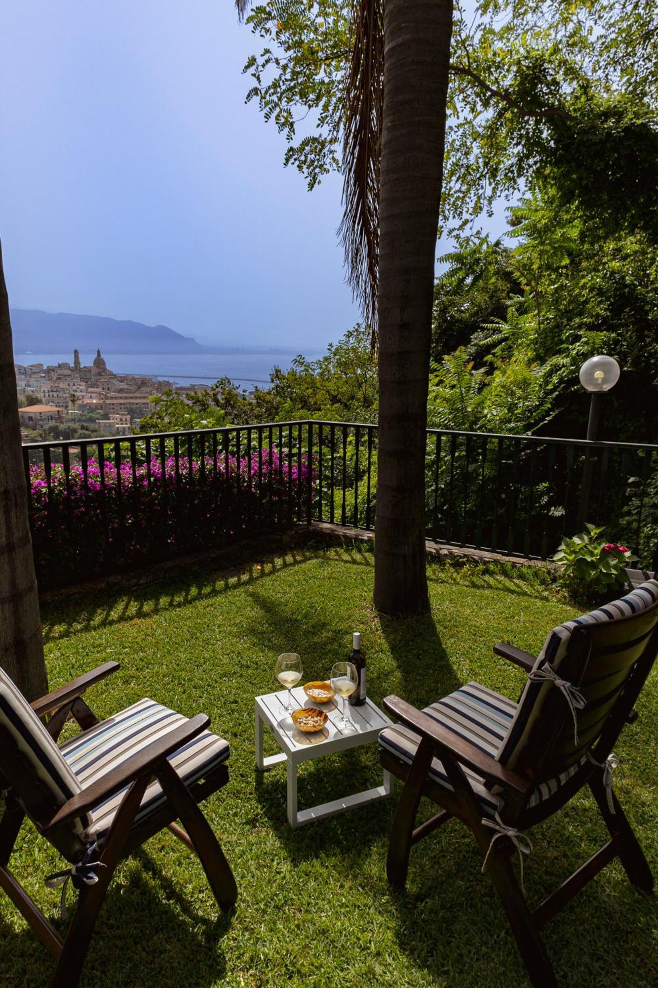 Villa Lilia В'єтрі Екстер'єр фото